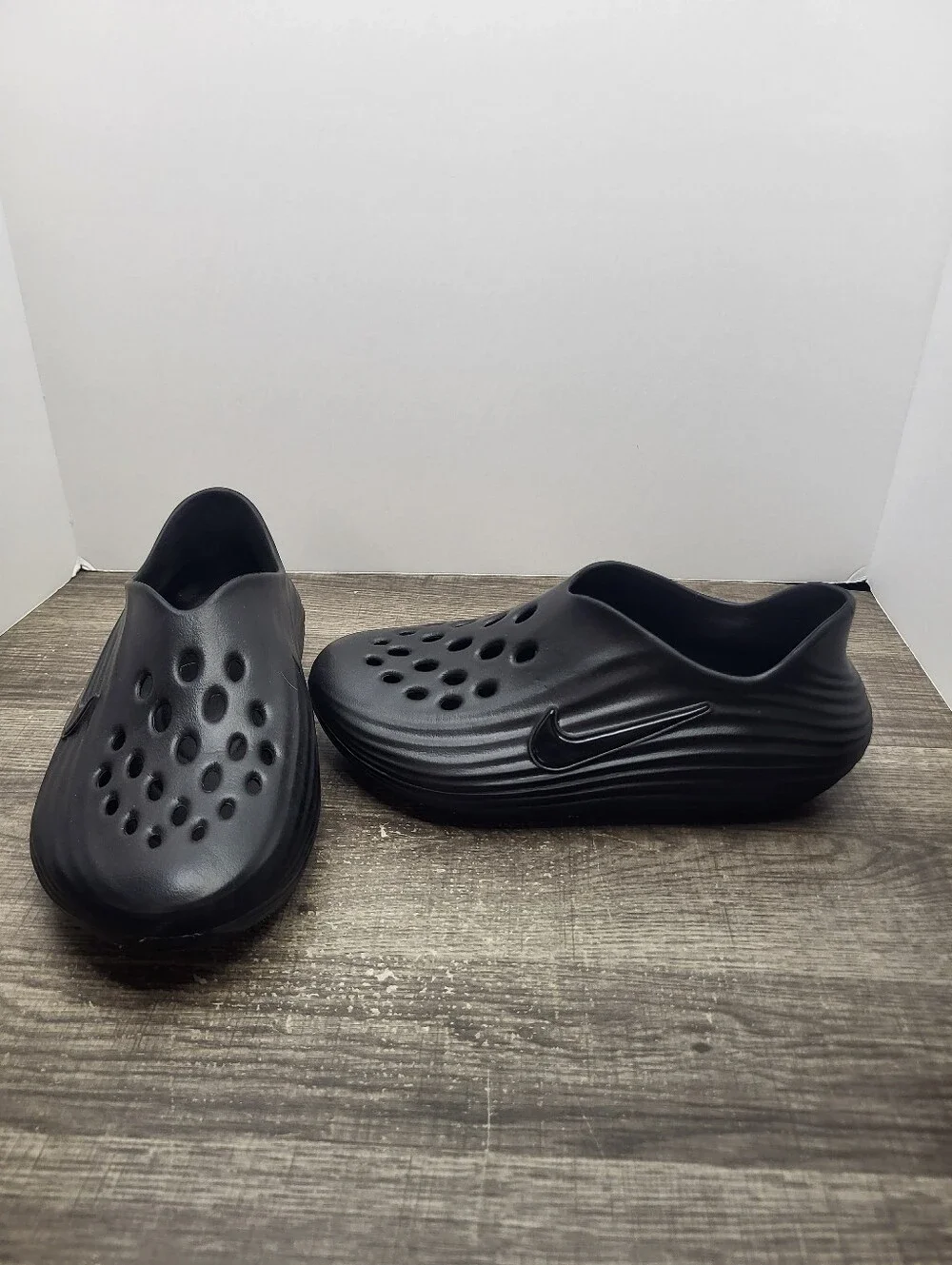 Nike ReactX Rejuven8 Black Recovery Shoes Zoom  Womens Size 7